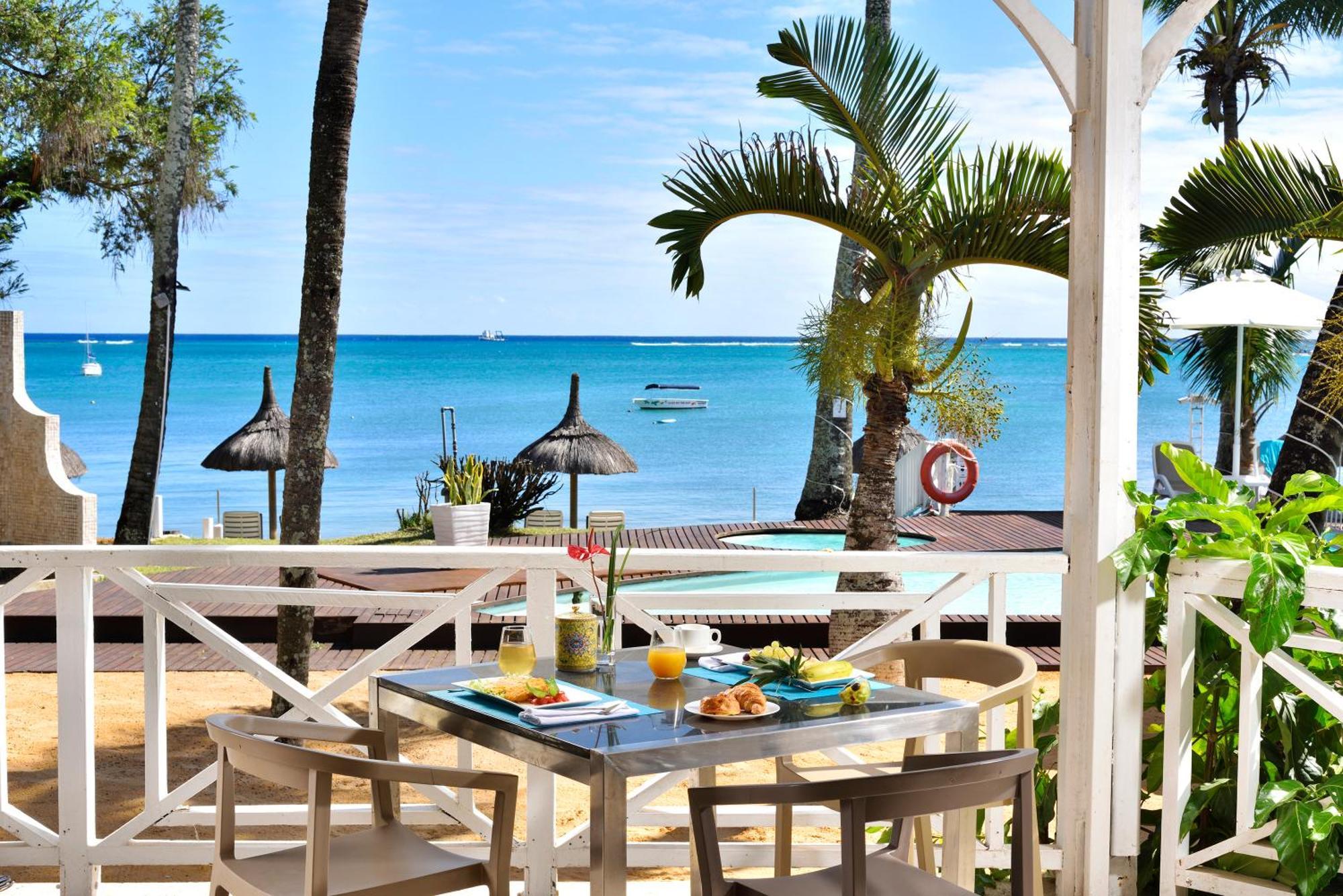 Coral Azur Beach Resort Mont Choisy Exterior photo