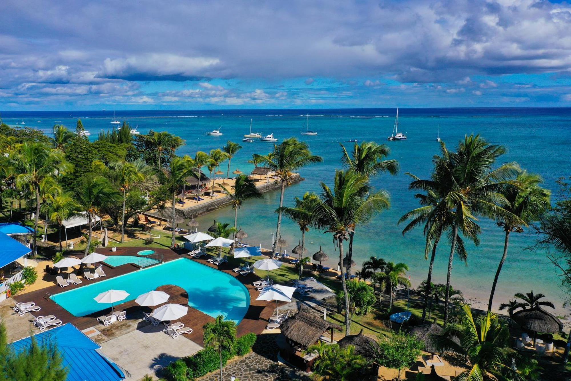 Coral Azur Beach Resort Mont Choisy Exterior photo