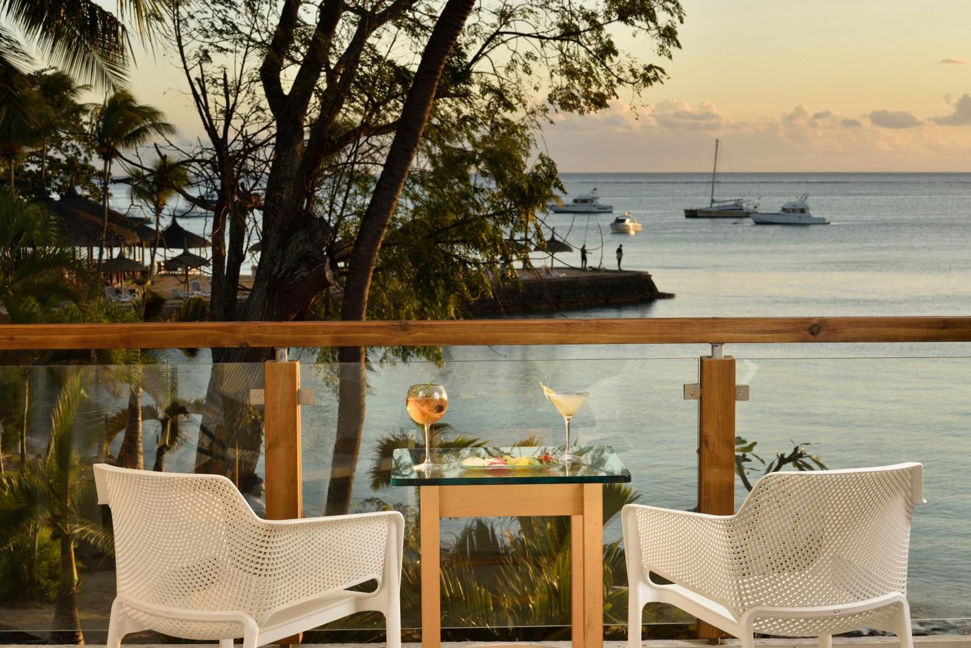 Coral Azur Beach Resort Mont Choisy Exterior photo