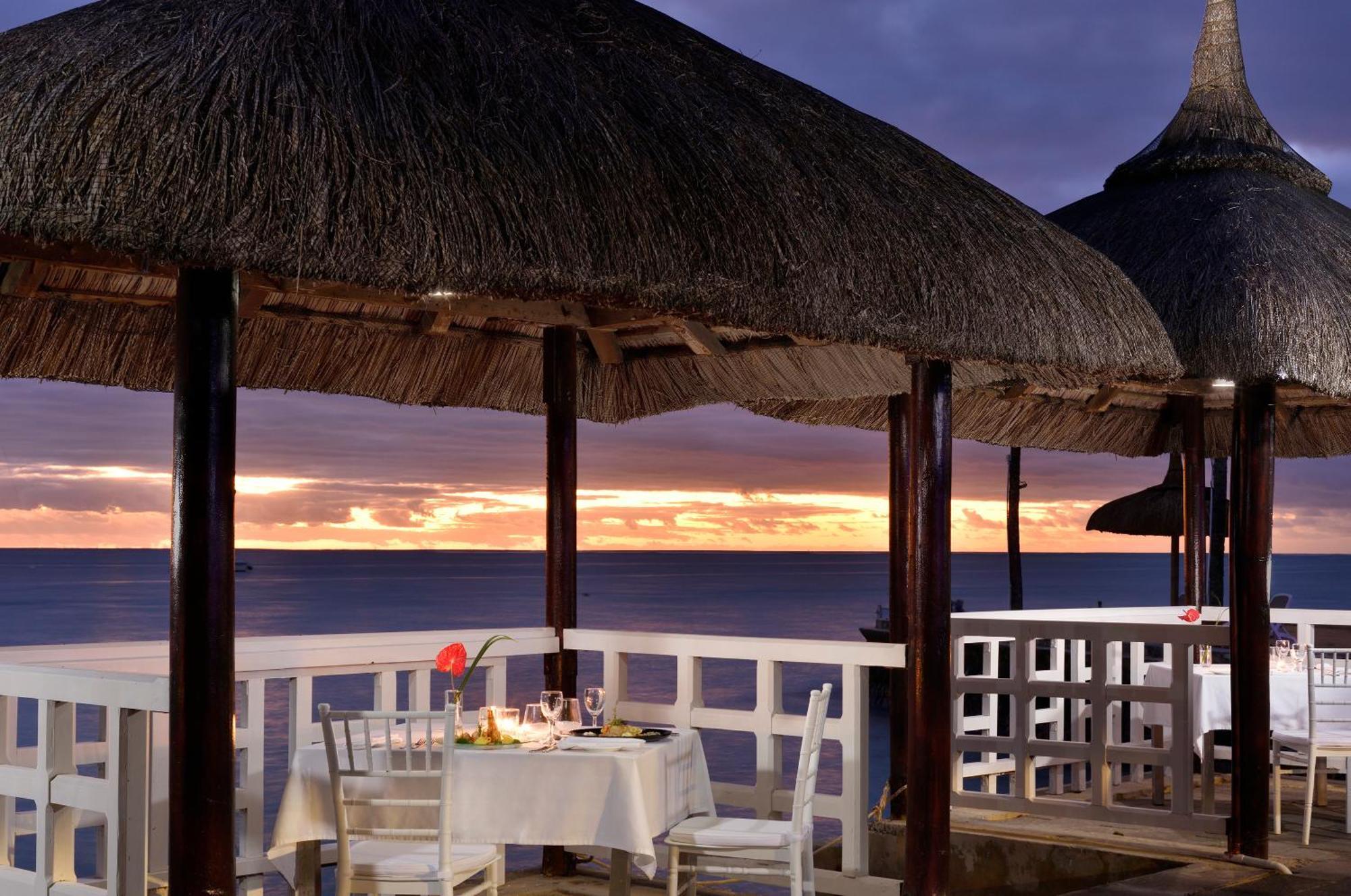 Coral Azur Beach Resort Mont Choisy Exterior photo