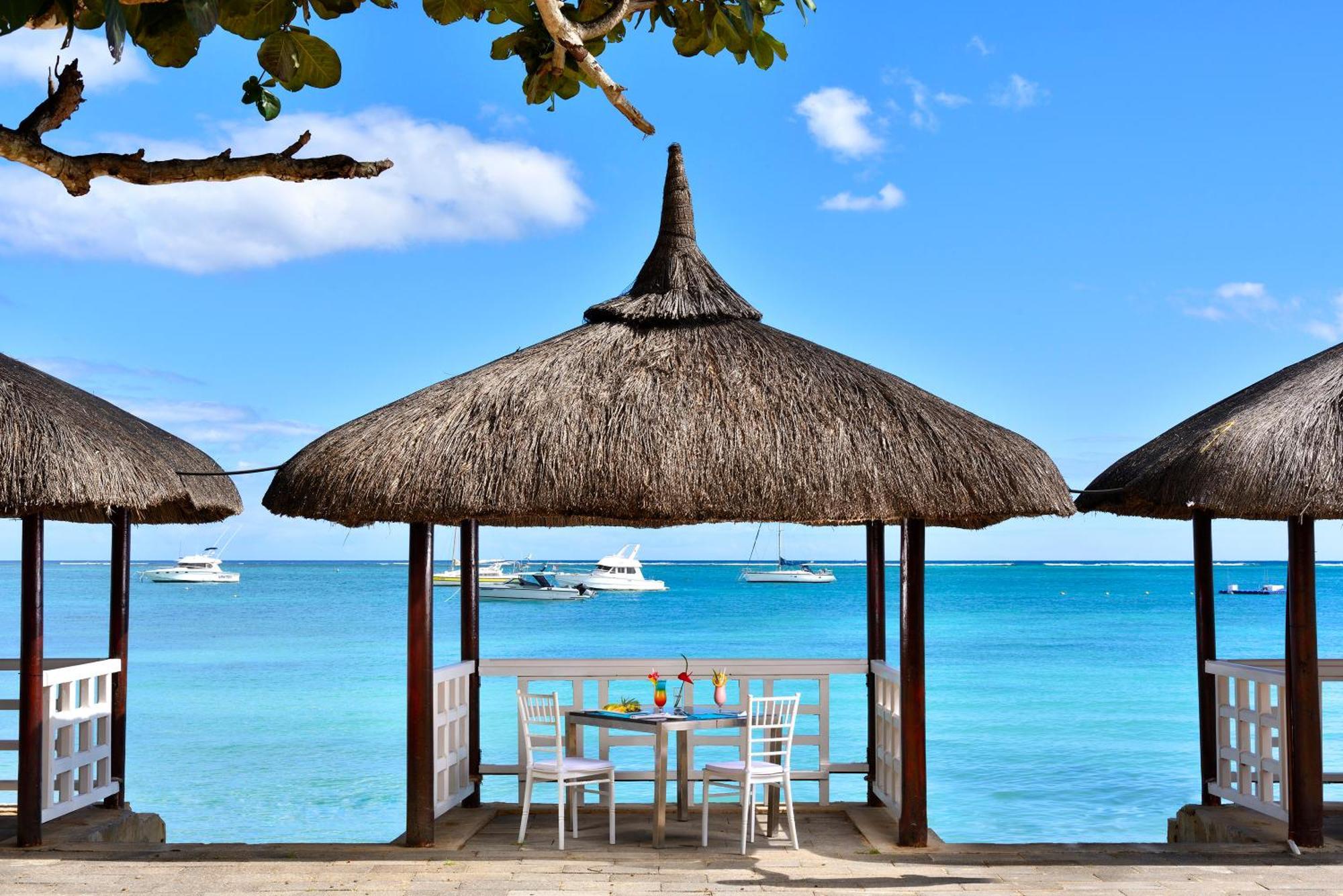 Coral Azur Beach Resort Mont Choisy Exterior photo