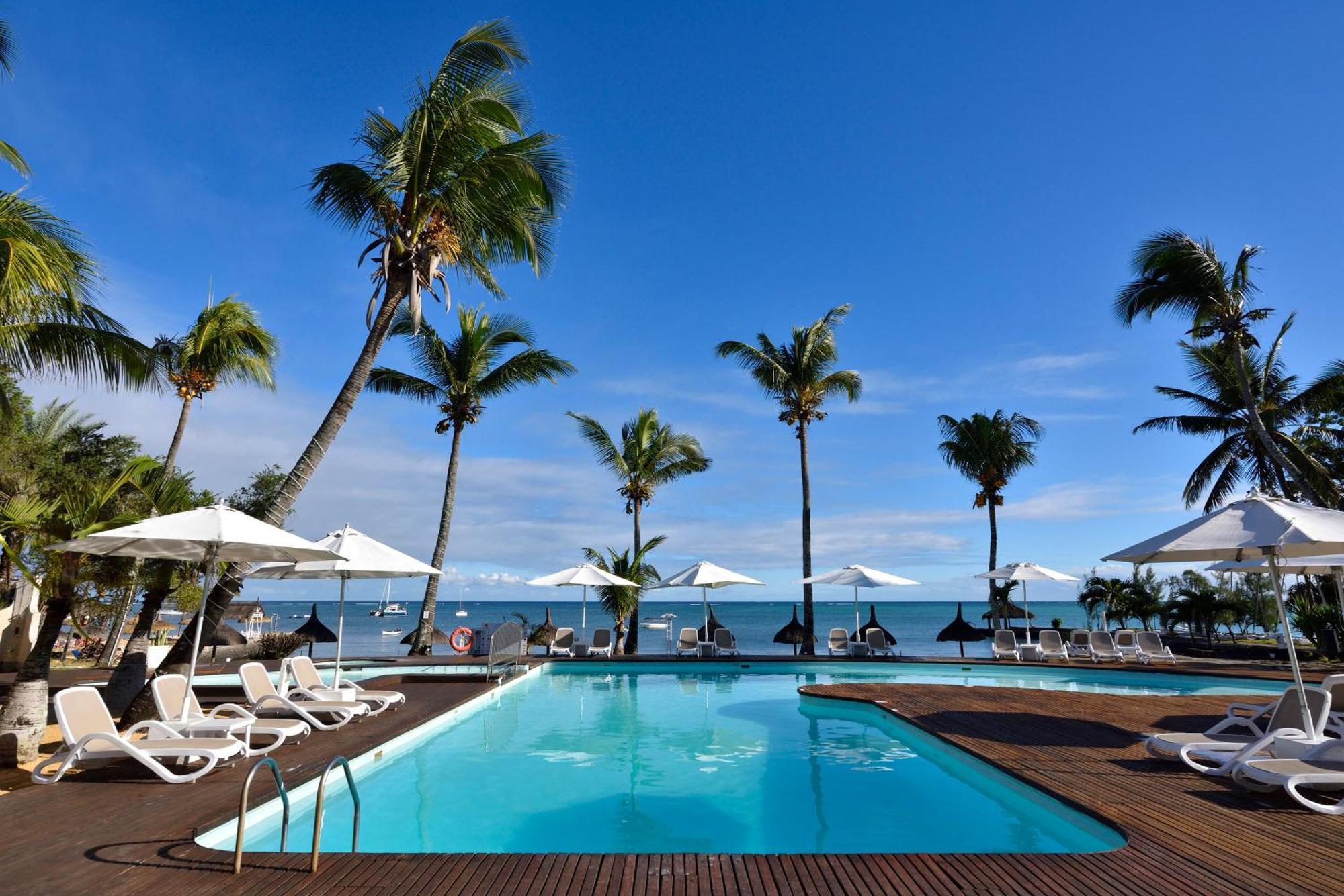 Coral Azur Beach Resort Mont Choisy Exterior photo