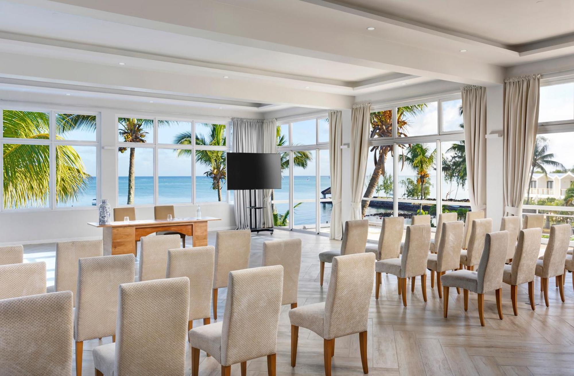 Coral Azur Beach Resort Mont Choisy Exterior photo