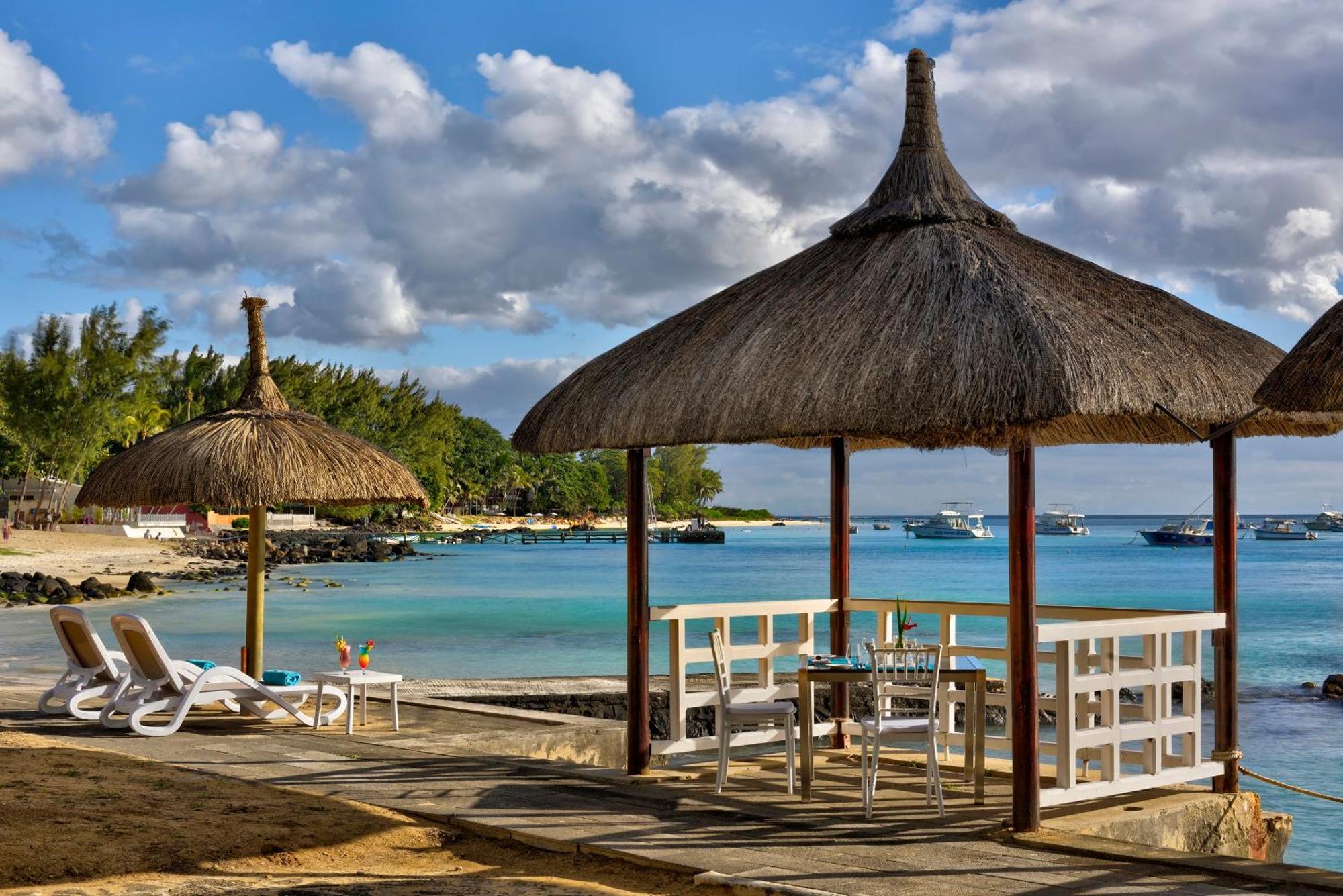 Coral Azur Beach Resort Mont Choisy Exterior photo